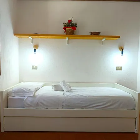 Hostdomus - Abete 2 Appartement *